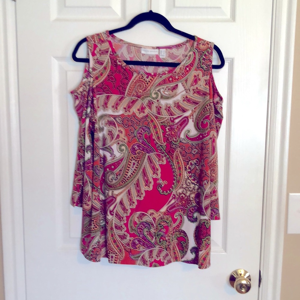 Susan Graver cold shoulder size large